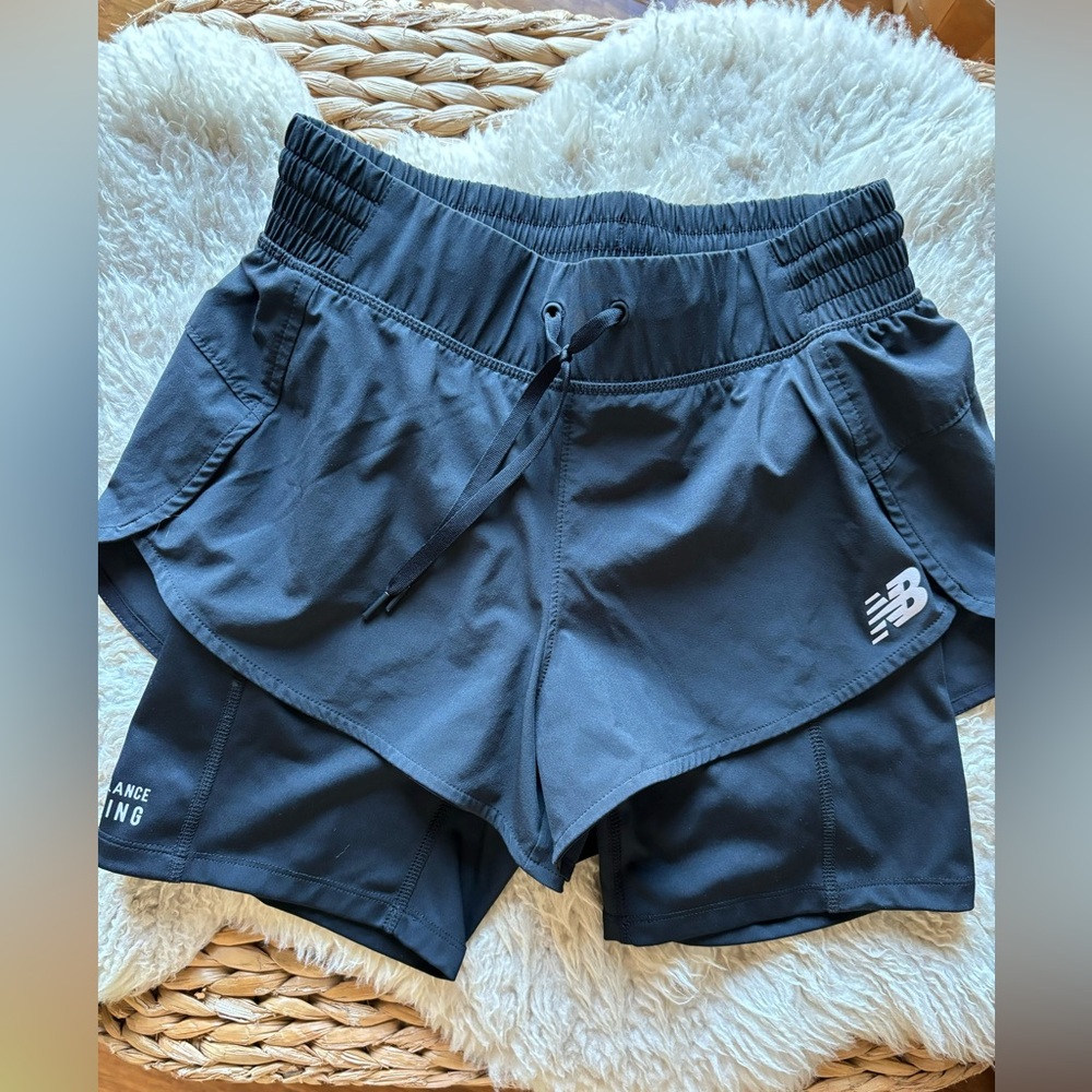 New Balance layered running shorts w/ pocket: black, XS
